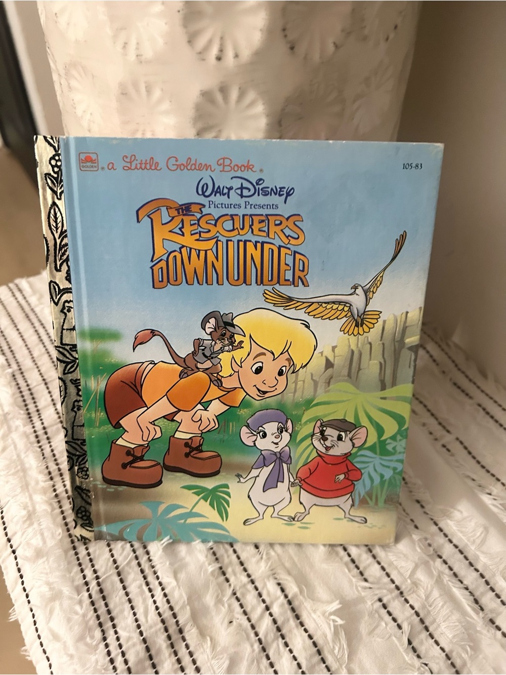 Vintage 1990 Disney The Rescuers Down Under Little Golden Book